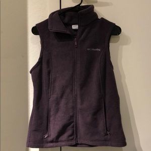 Unworn Colombia fleece vest